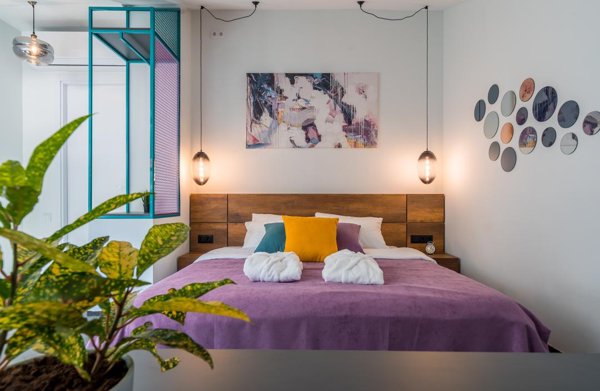 Room E